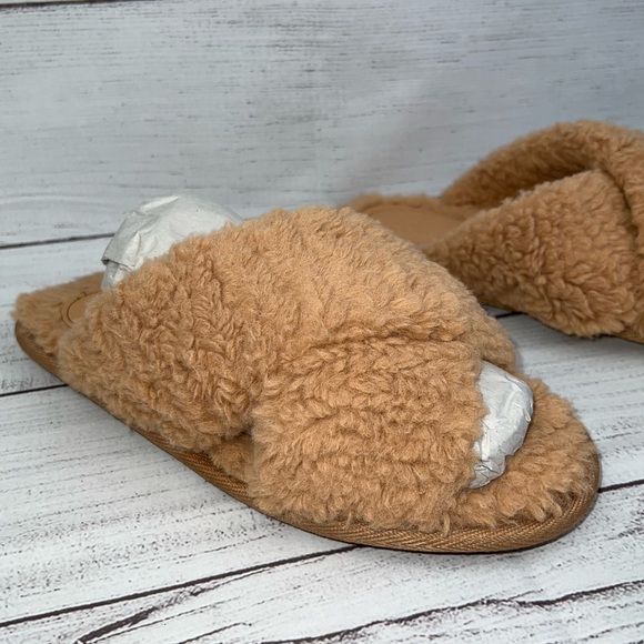 Stars above fur slippers size 5/6 - Picture 5 of 9